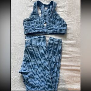 Booty by Brabants Textured Sports Bra and Leggings Set